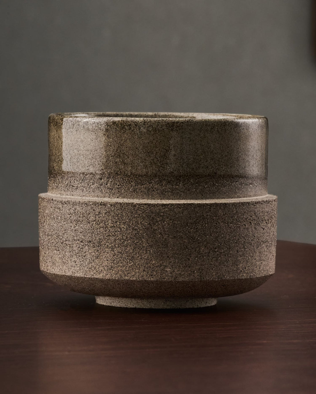 Gaya in Concrete Grey