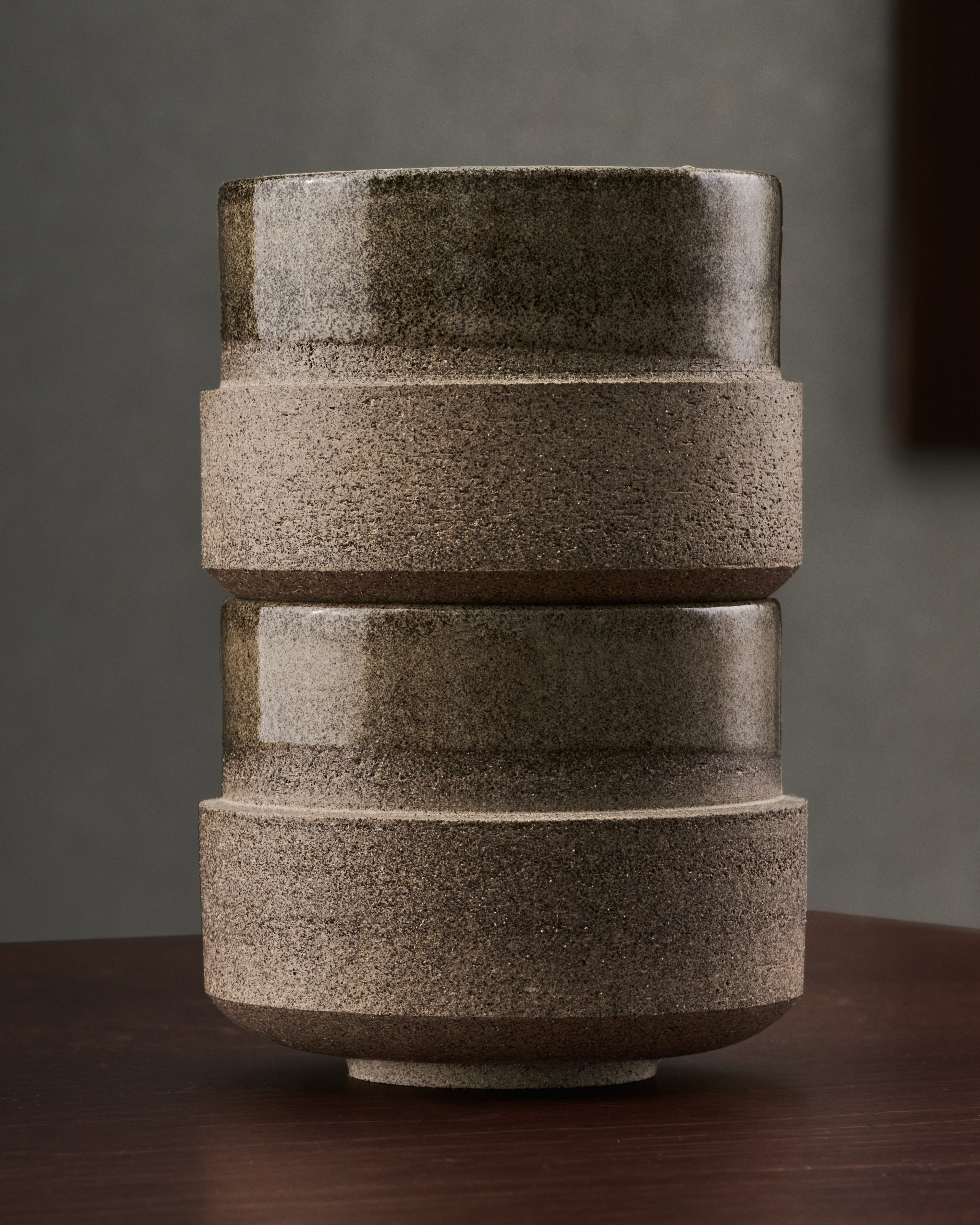 Gaya in Concrete Grey